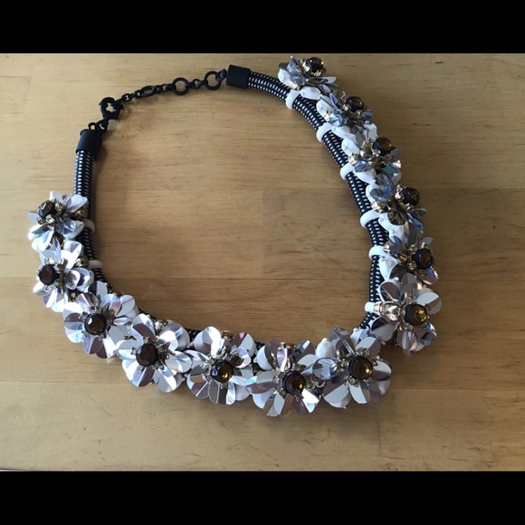 J CREW CHUNKY STATEMENT FLORAL EMBELLISHED NECKLACE